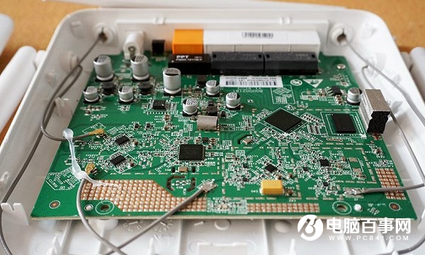 路由器怎么拆?斐訊K2路由器拆機(jī)圖解