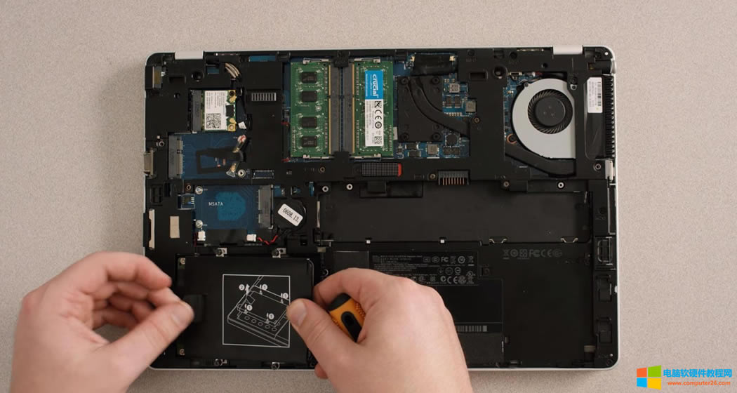 如何拆解與重新組裝筆記本電腦3