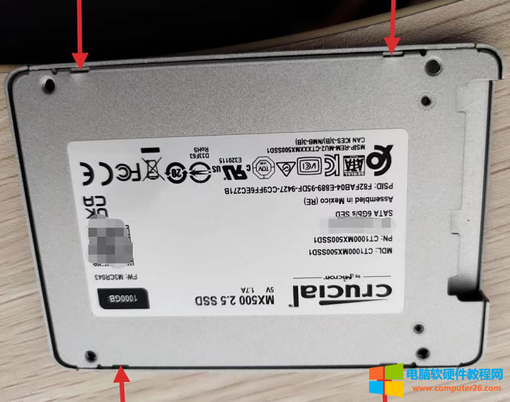 ��νo����Latitude 5580�Pӛ����X����SATA�̑BӲ�P4