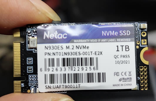 ̫ˬ�ˣ�����Latitude 5511߀�ܰ��b�ڶ��KM.2 NVME�Ĺ̑B(t��i)Ӳ�P