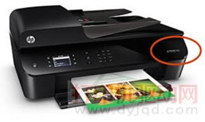 在右上角(正面)查找打印機(jī)型號(hào)