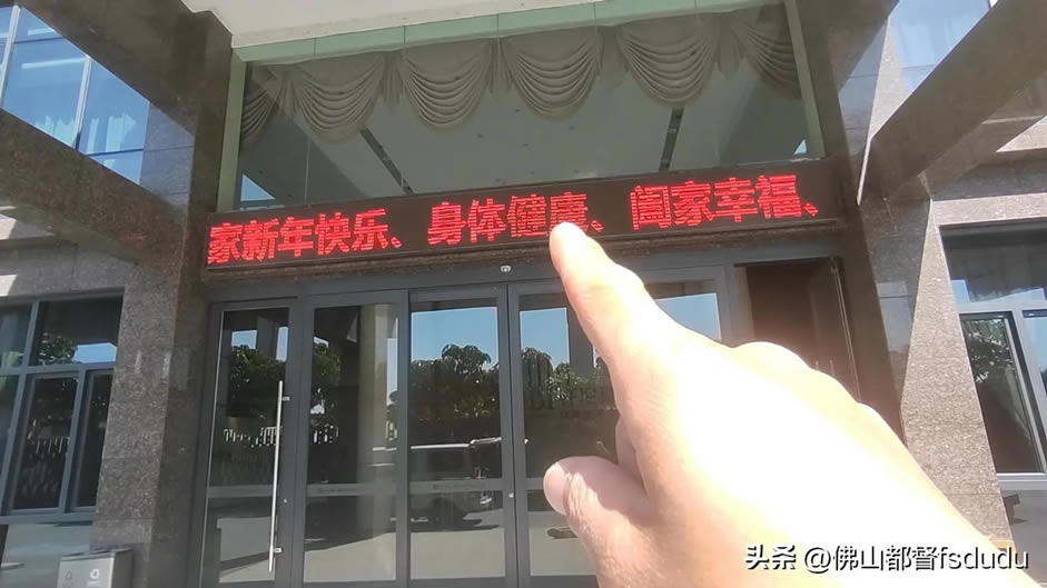 LED�����W�q��������ˣ�������һ�Wһ�W�Зl�y���Ͻ�Q����