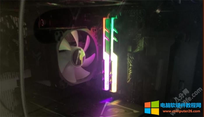 電腦睡眠待機(jī)內(nèi)存條燈還亮解決方法1