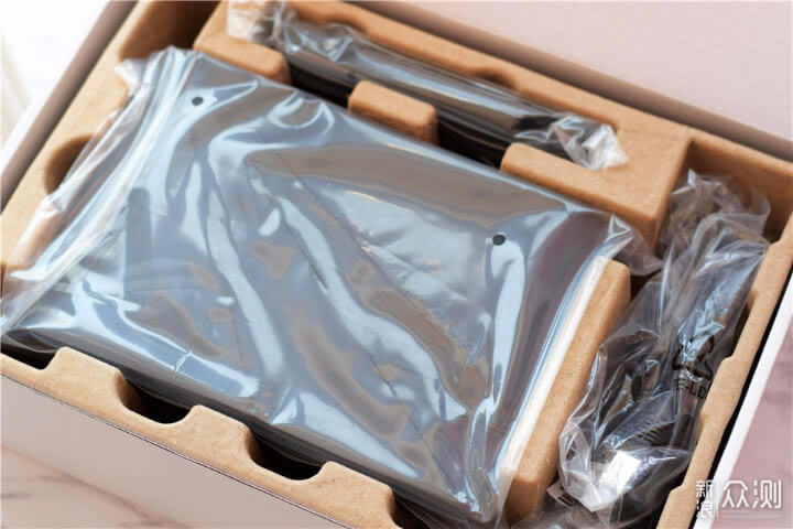 ��ֵ�������A�TROG GT-AC2900늸�·�������H�w����