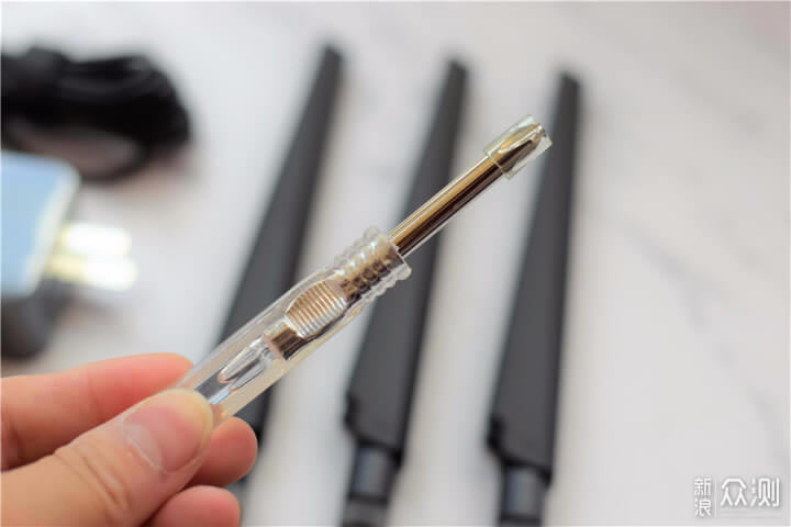 ��ֵ�������A�TROG GT-AC2900늸�·�������H�w����