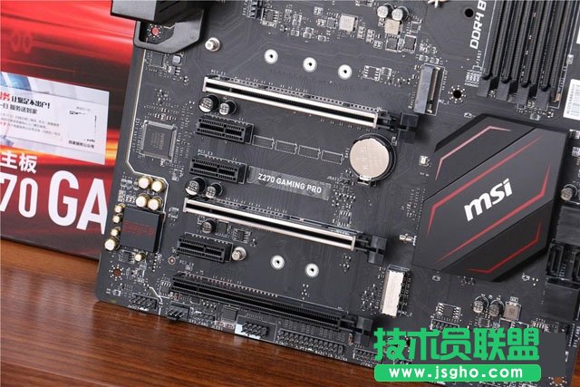 ȫ��͸DIY�b�C��� i7-7700K��RX580�M�b��X�̳�