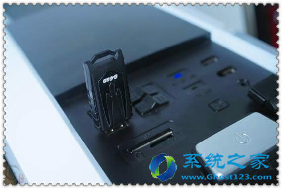 win10ϵ�y�в���U�P��Ȼ���@ʾ�P������ô����?