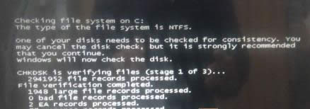 Win7系統(tǒng)開機(jī)出現(xiàn)黑屏白字報(bào)讀取數(shù)的解決方法